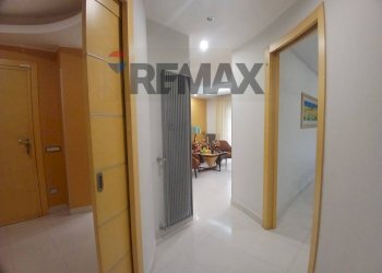 Hall / corridoio - Quadrilocale Via Emilio Scaglione
 
20, Napoli - foto 24