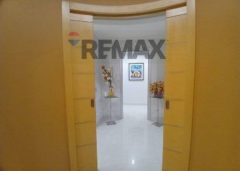 Hall / corridoio - Quadrilocale Via Emilio Scaglione
 
20, Napoli - foto 25