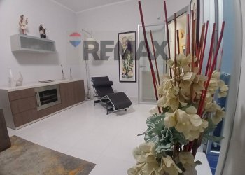 Soggiorno - Quadrilocale Via Emilio Scaglione
 
20, Napoli - foto 39