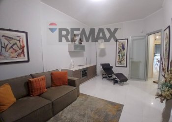 Soggiorno - Quadrilocale Via Emilio Scaglione
 
20, Napoli - foto 40