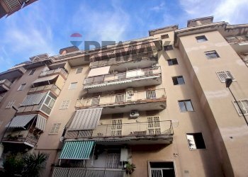 Edificio all\'aperto - Quadrilocale Via Emilio Scaglione
 
20, Napoli - foto 55