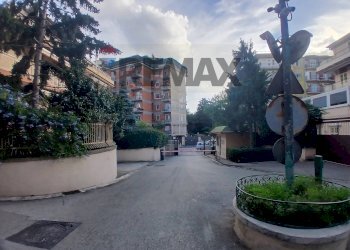 Edificio all\'aperto - Quadrilocale Via Emilio Scaglione
 
20, Napoli - foto 64