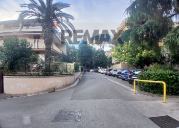 Edificio all\'aperto - Quadrilocale Via Emilio Scaglione
 
20, Napoli - foto 65