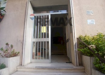 Edificio all\'aperto - Quadrilocale Via Emilio Scaglione
 
20, Napoli - foto 86