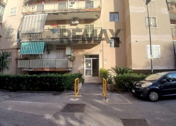 Edificio all\'aperto - Quadrilocale Via Emilio Scaglione
 
20, Napoli - foto 87