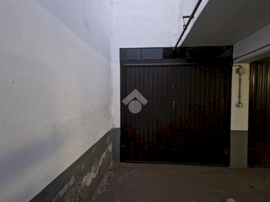 Box Corso Tazzoli, Torino (zona Centro Europa) - foto 2