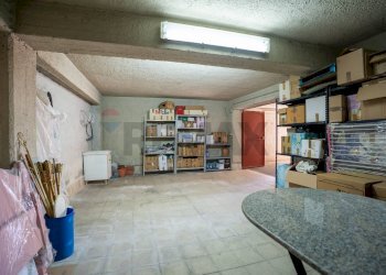 Dispensa di stoccaggio - Appartamento Via Finocchiari
 
143, Aci Catena - foto 31