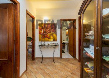 Hall / corridoio - Trilocale via Bellini
 
14/b, Nicolosi - foto 6