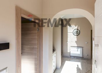 Hall / corridoio - Villa via mammani
 
3, Mascalucia - foto 15