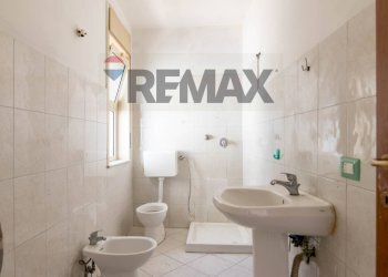 Bagno - Bilocale Via Plebiscito
 
562, Catania - foto 11