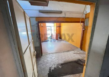 Hall / corridoio - Negozio Via Duca Degli Abruzzi
 
97, Catania - foto 4