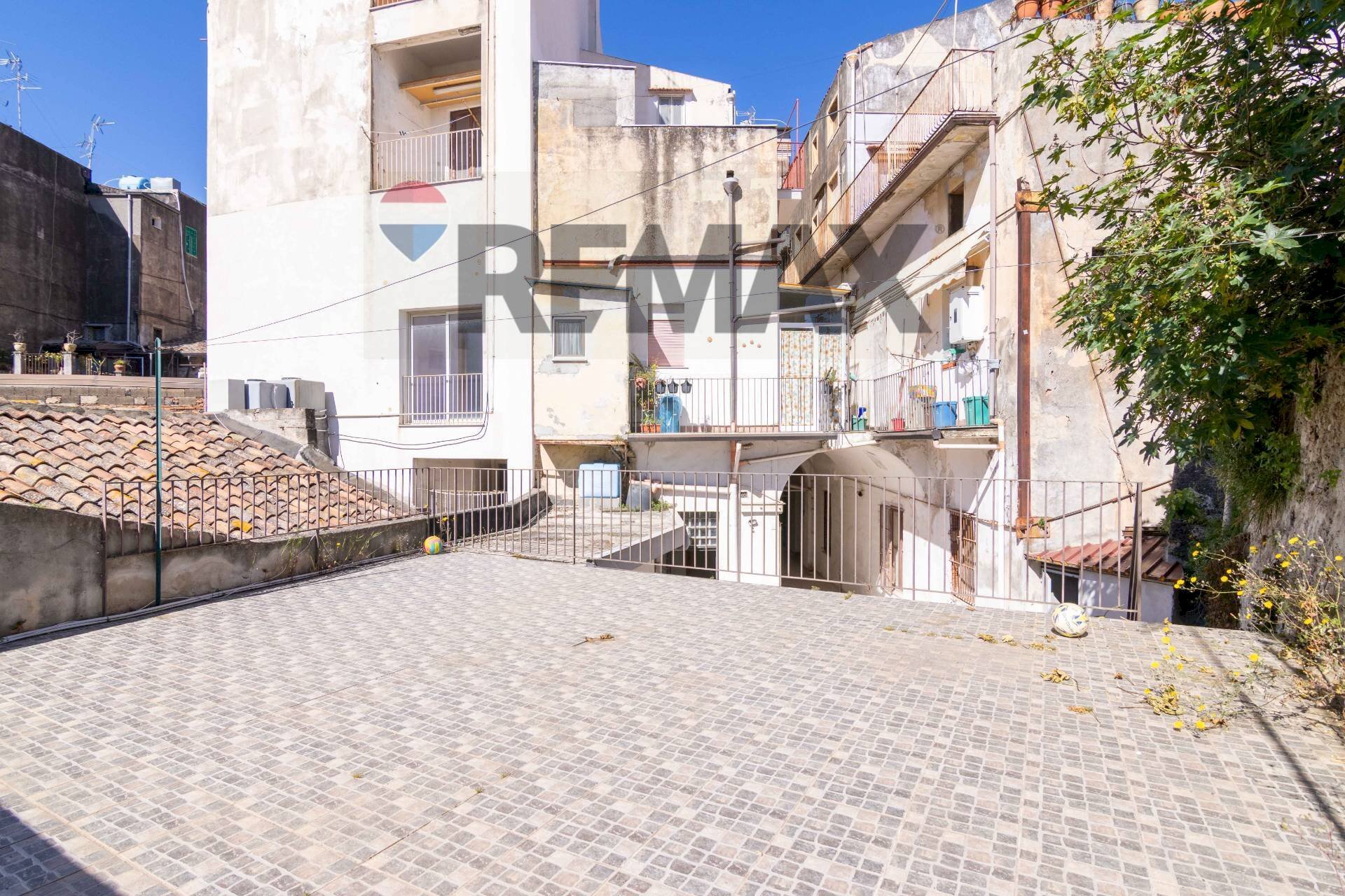 Edificio all\'aperto - Bilocale Via Plebiscito
562, Catania - foto 2