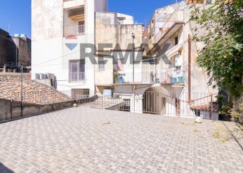 Edificio all\'aperto - Two-room apartment Via Plebiscito
 
562, Catania - photo 2