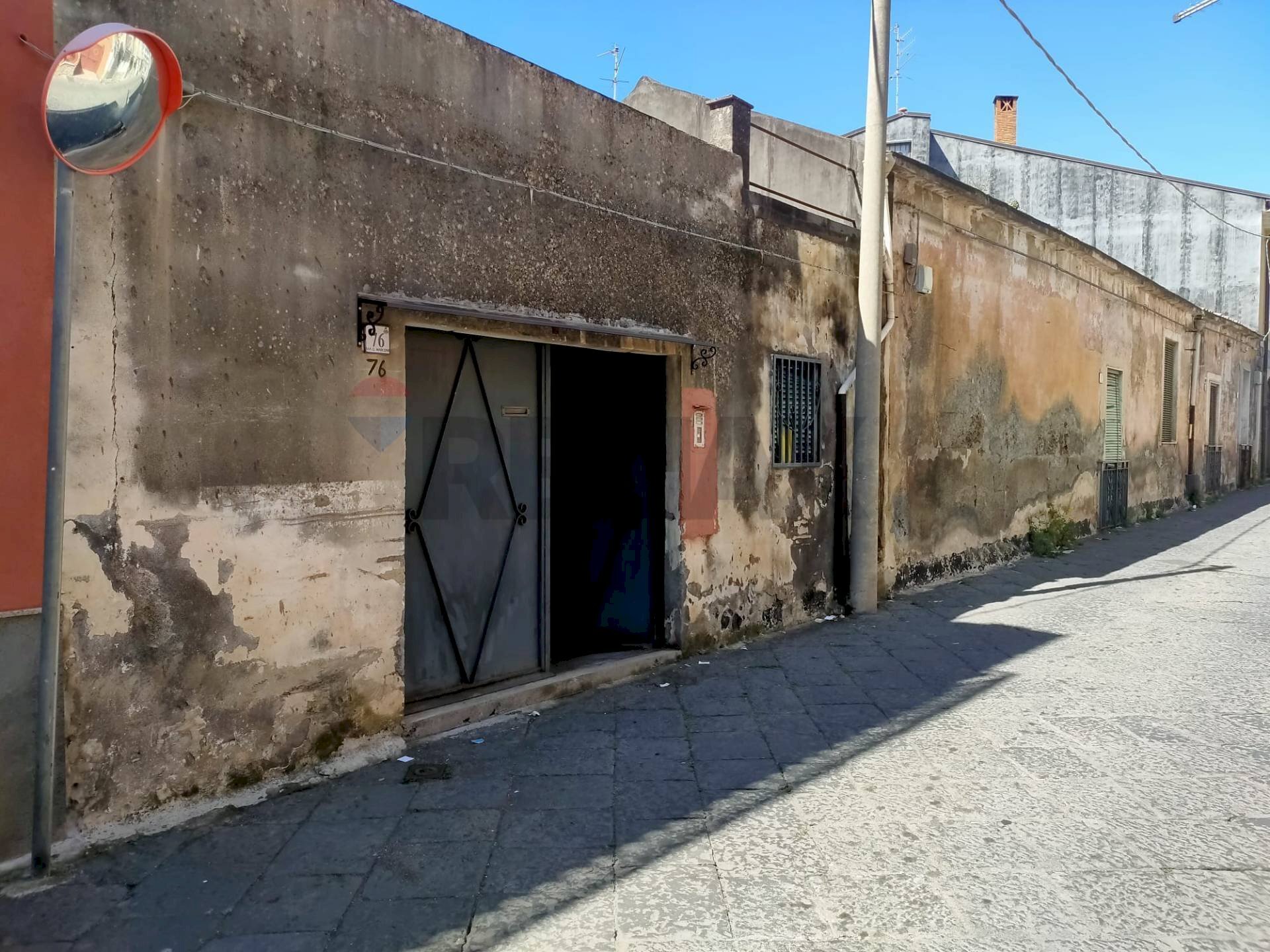 Edificio all\'aperto - Casa indipendente Via Guglielmo Marconi
 
76, Aci Catena - foto 1