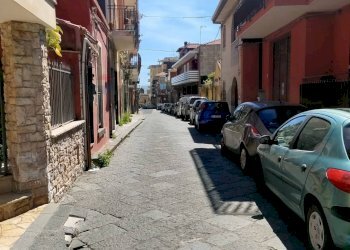 Edificio all\'aperto - Casa indipendente Via Guglielmo Marconi
 
76, Aci Catena - foto 4