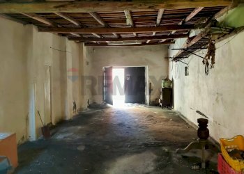 Parcheggio - Casa indipendente Via Guglielmo Marconi
 
76, Aci Catena - foto 6