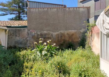 Giardino - Casa indipendente Via Guglielmo Marconi
 
76, Aci Catena - foto 7