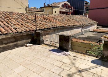 Terrazza - Casa indipendente Via Guglielmo Marconi
 
76, Aci Catena - foto 26