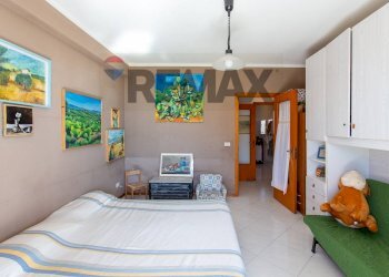 Camera / camera da letto - Appartamento Via Santi Bonaccorsi
 
6, Aci Catena - foto 14