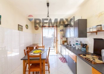 Cucina - Appartamento Via Santi Bonaccorsi
 
6, Aci Catena - foto 26