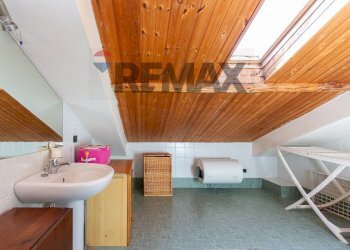 Bagno - Appartamento Via Santi Bonaccorsi
 
6, Aci Catena - foto 40