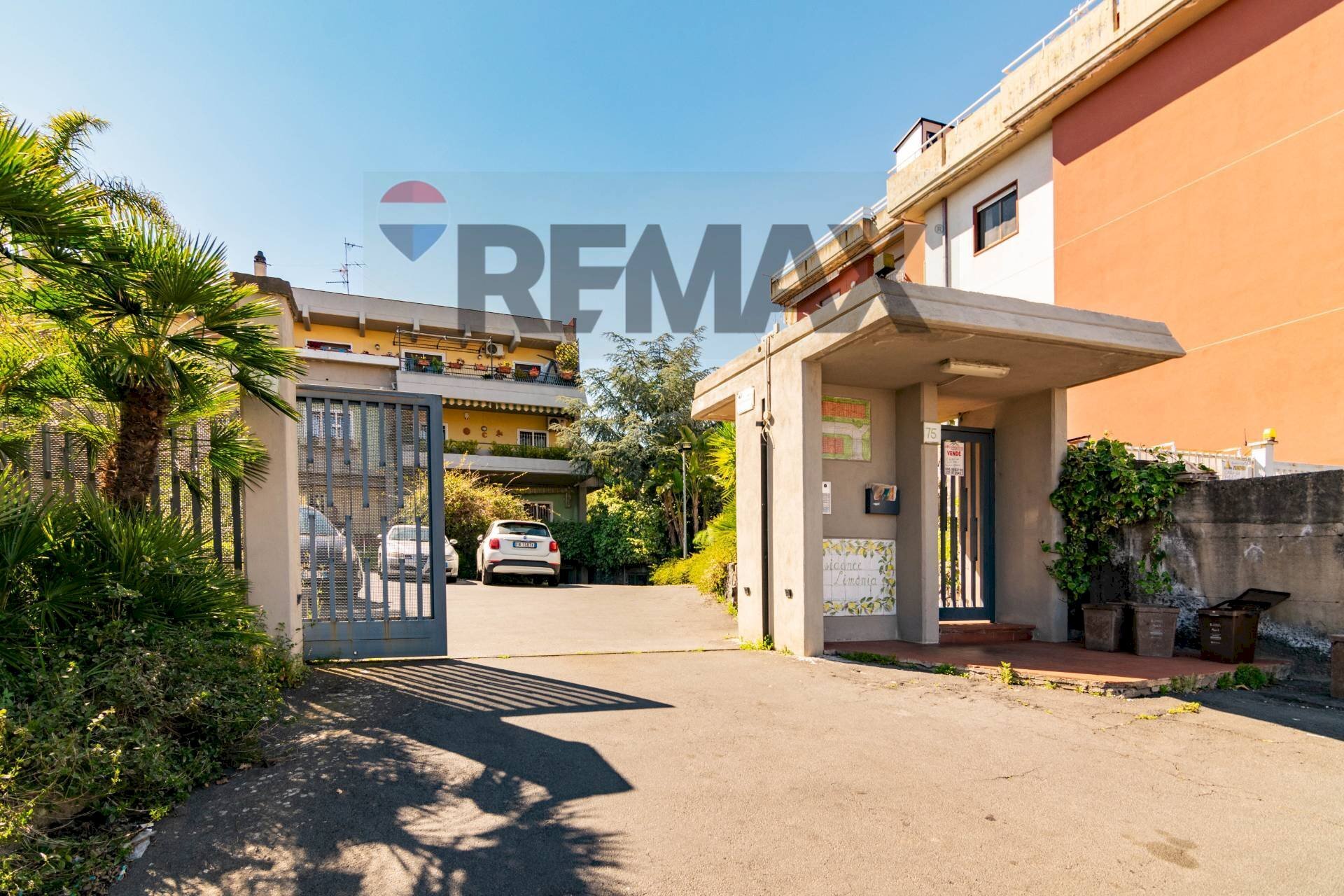 Casa all\'aperto - Quadrilocale Via San Gregorio
 
75, Aci Castello - foto 1