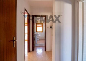 Hall / corridoio - Quadrilocale Via San Gregorio
 
75, Aci Castello - foto 8