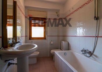 Bagno - Quadrilocale Via San Gregorio
 
75, Aci Castello - foto 10