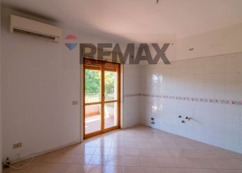 Stanza vuota - Quadrilocale Via San Gregorio
 
75, Aci Castello - foto 14