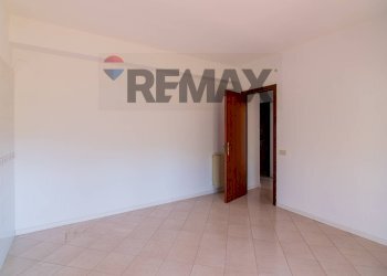 Stanza vuota - Quadrilocale Via San Gregorio
 
75, Aci Castello - foto 15