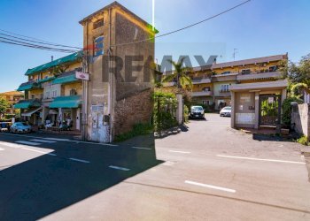 Edificio all\'aperto - Quadrilocale Via San Gregorio
 
75, Aci Castello - foto 22