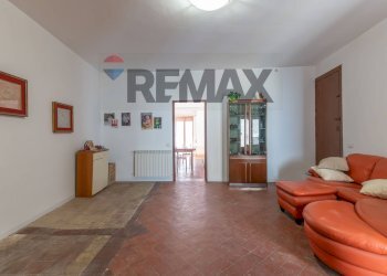 Soggiorno - Appartamento Via Luigi Sturzo
 
29, Caltagirone - foto 39