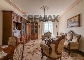 Soggiorno - Appartamento Via Stazione Isolamento
 
150, Caltagirone - foto 1