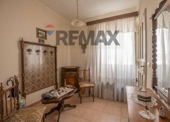 Soggiorno - Appartamento Via Stazione Isolamento
 
150, Caltagirone - foto 4