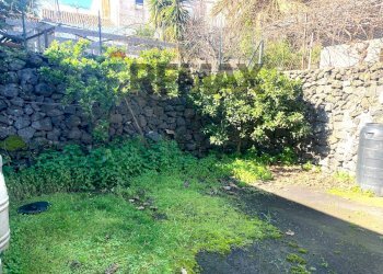 Giardino - Casa indipendente Via III retta levante
 
229, Belpasso - foto 1