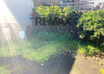 Giardino - Casa indipendente Via III retta levante
 
229, Belpasso - foto 11