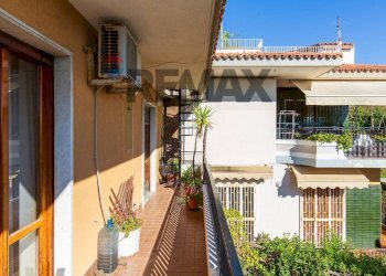 Casa all\'aperto - Three-room apartment Via Giacinta Pezzana
 
23, Aci Castello - photo 8