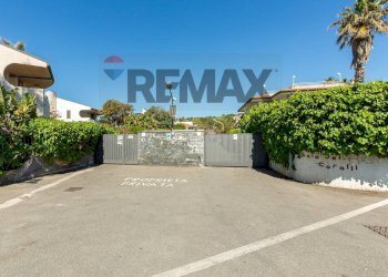 Terrazza - Three-room apartment Via Giacinta Pezzana
 
23, Aci Castello - photo 24