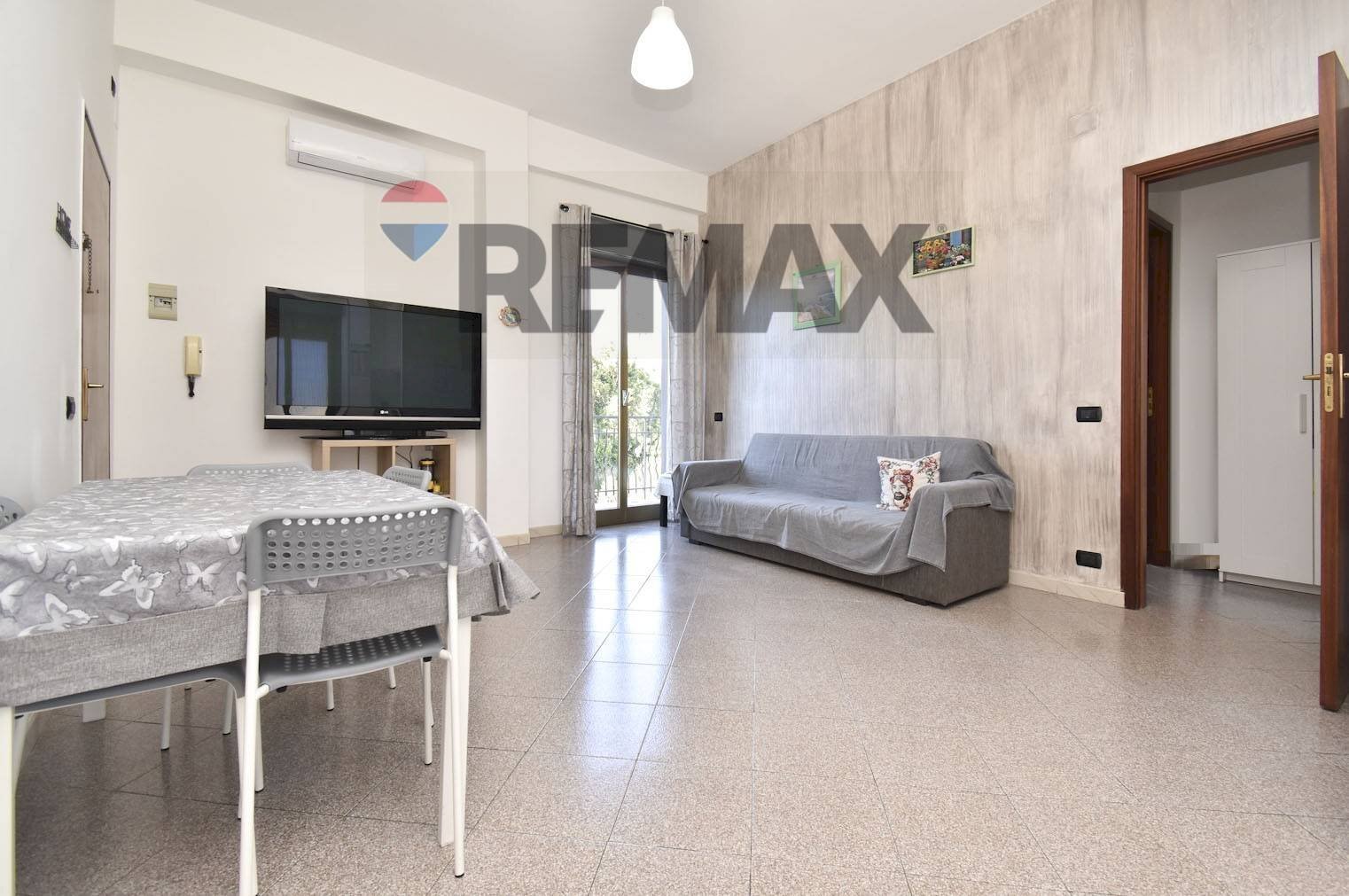 Sala da pranzo - Trilocale Viale Immacolata
 
32, Riposto - foto 3