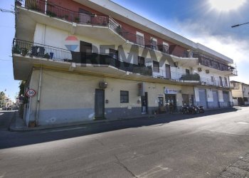 Edificio all\'aperto - Trilocale Viale Immacolata
 
32, Riposto - foto 24
