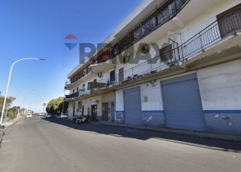 Edificio all\'aperto - Trilocale Viale Immacolata
 
32, Riposto - foto 26