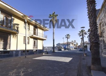 Edificio all\'aperto - Trilocale Viale Immacolata
 
32, Riposto - foto 27