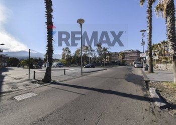 Edificio all\'aperto - Trilocale Viale Immacolata
 
32, Riposto - foto 29