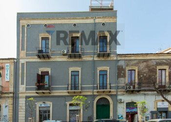 Edificio all\'aperto - Trilocale Via VI Aprile
 
81, Catania - foto 1