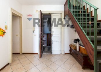 Scale - Trilocale Via VI Aprile
 
81, Catania - foto 16