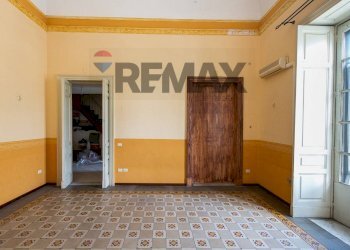 Stanza vuota - Trilocale Via VI Aprile
 
81, Catania - foto 25