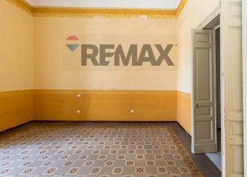 Stanza vuota - Trilocale Via VI Aprile
 
81, Catania - foto 26