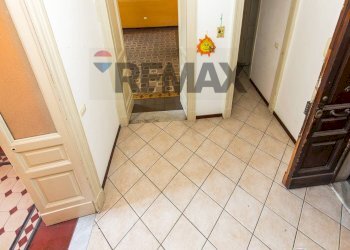 Hall / corridoio - Trilocale Via VI Aprile
 
81, Catania - foto 29