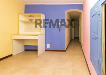 Hall / corridoio - Trilocale Via VI Aprile
 
81, Catania - foto 31