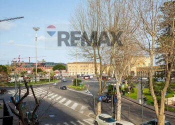 Edificio all\'aperto - Trilocale Via VI Aprile
 
81, Catania - foto 38